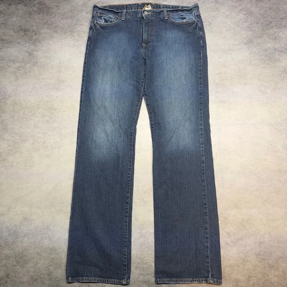 Lucky Brand Straight Leg Mens Size 34 Blue Faded Denim Jeans Classic Western